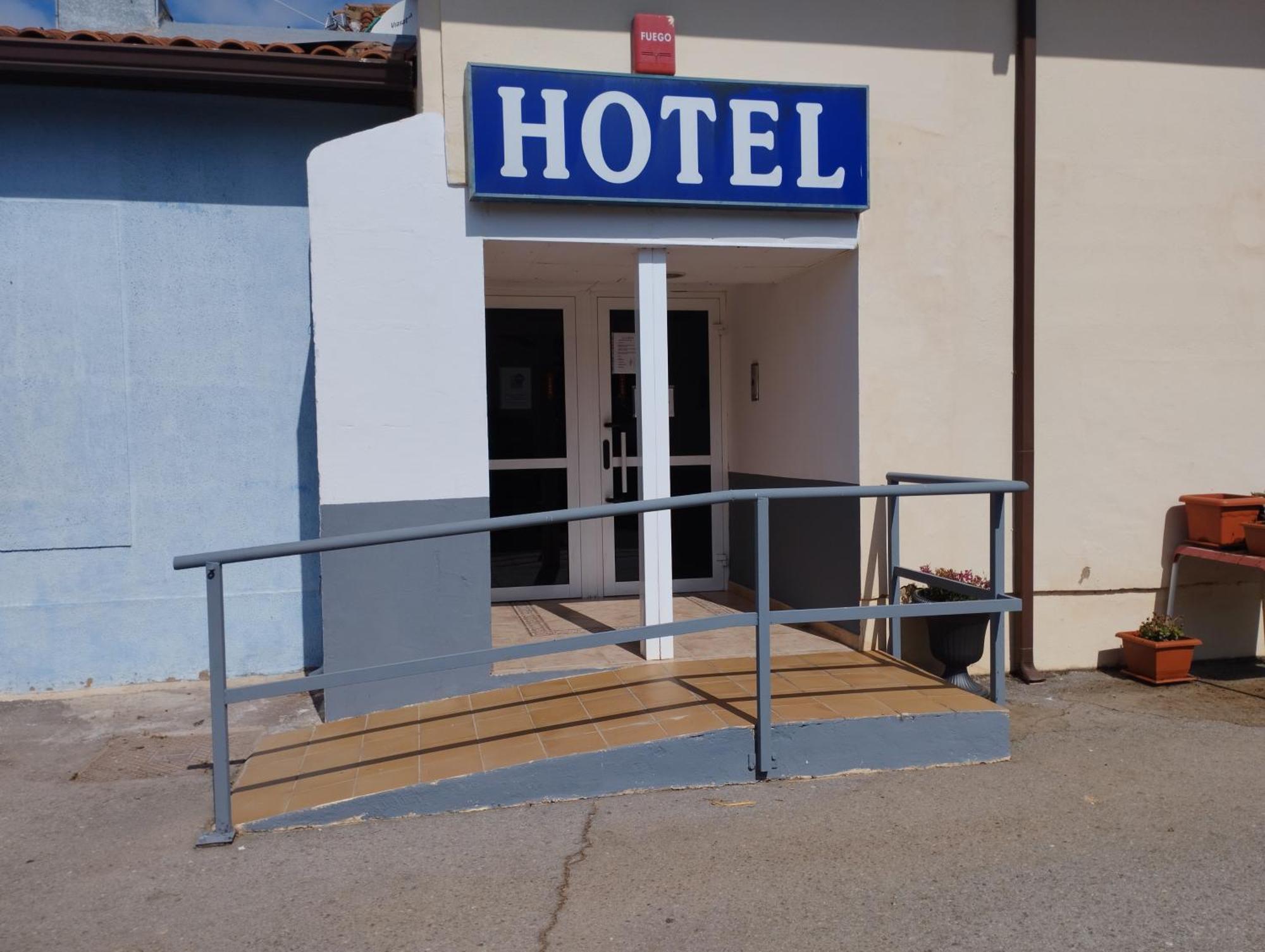 Hostal Restaurante La Cepa سينيسيرو المظهر الخارجي الصورة